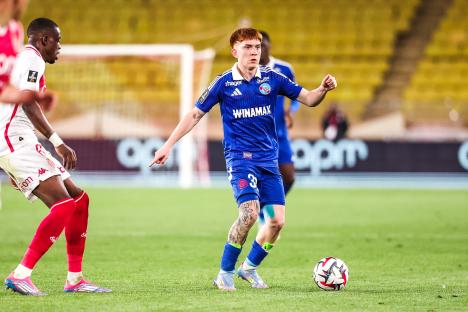 Valentin Barco of Strasbourg playing soccer.