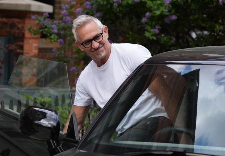 Gary Lineker getting into a car.