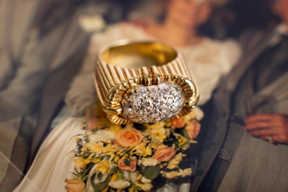 18-carat gold and diamond ring.