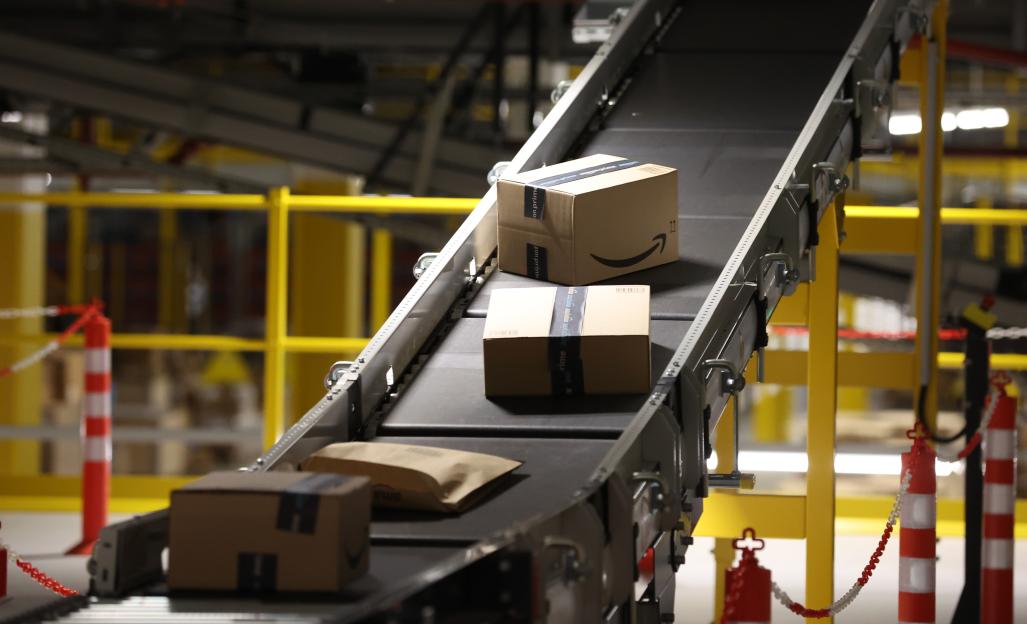 Amazon shoppers risk bank-emptying nightmare in days as expert reveals 5 ‘red flags’ that mean you could lose £100s
