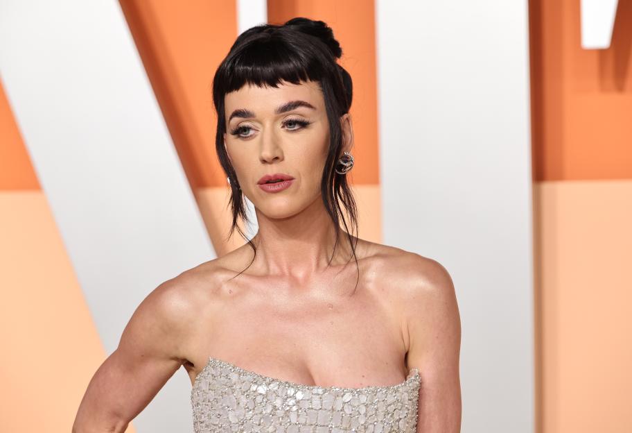 Katy Perry at the 2025 Vanity Fair Oscar Party.