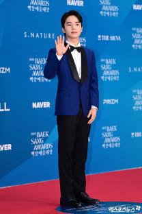 Stars Grace The Red Carpet At 61st Baeksang Arts Awards 66