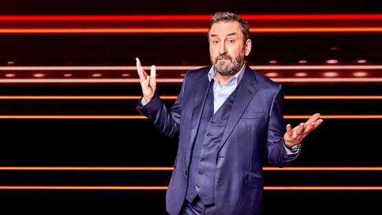 Lee Mack on the set of The 1% Club.