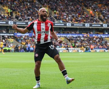 Brentford's Bryan Mbeumo celebrates scoring a goal.