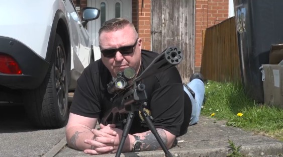 We went out with ‘The Verminator’ taking on rats in UK ‘third world city’ with GUN – grown men in tears beg him for help