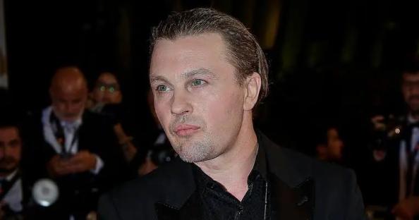 Boardwalk empire Micheal Pitt arrested on multiple charges