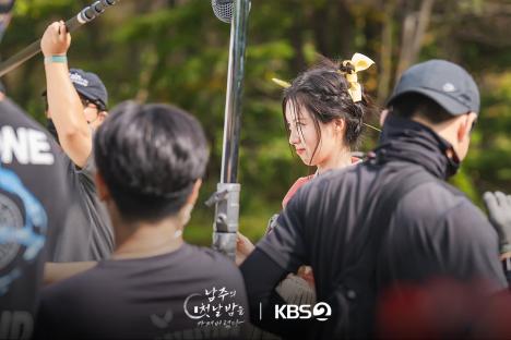 Seohyun And Taecyeon Show Off Adorable Chemistry Behind The Scenes Of “The First Night With The Duke” 5