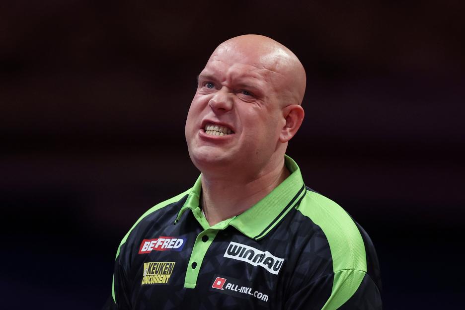‘Won’t save you anymore’ – Michael van Gerwen warned to change old habit or risk behind left behind by darts rivals