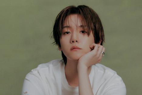 EXO’s Baekhyun Debuts On Billboard 200 + Tops Emerging Artists Chart With “Essence Of Reverie”