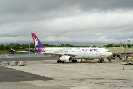 Plane evacuated after bomb threat made against Hawaiian Airlines flight preparing to take off from San Diego Airport