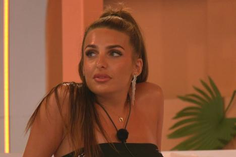Love Island winner takes savage swipe at Toni over ‘b*tchy behaviour’ amid bullying row