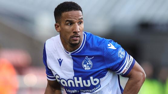 Former Chelsea star with very famous TV ex left unemployed at 36 after being released by relegated League One club