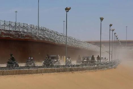 US sets up second military zone along border with Mexico to deter migrants