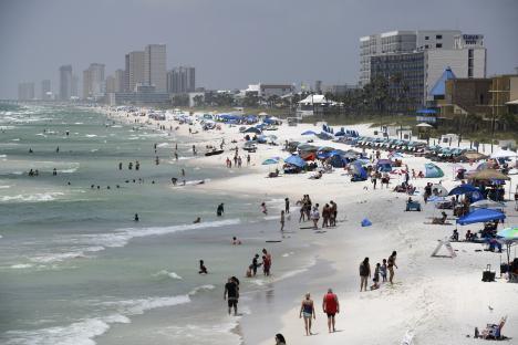 Crowded beach in Panama City, Florida during COVID-19.