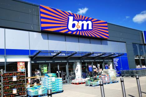 B&M launches kid’s outdoor range which is perfect for summer – there’s a £2 bargain that’ll keep them entertained