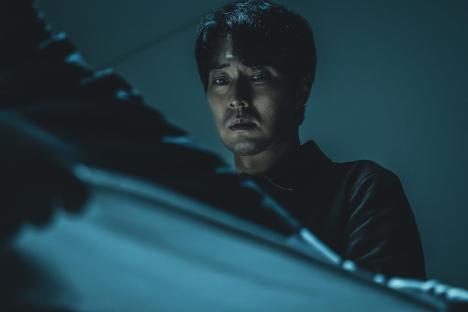 So Ji Sub, Lee Jun Hyuk, Gong Myoung, Choo Young Woo, And More Dive Into The Ruthless Underworld In New Drama “Mercy For None” 13