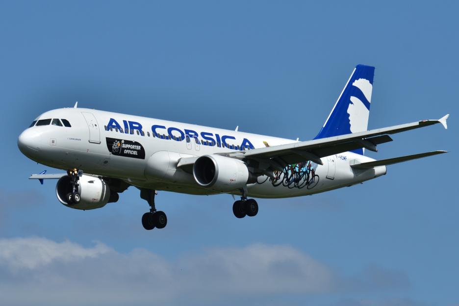 Packed flight forced to fly in circles around airport after sole traffic controller fell ASLEEP