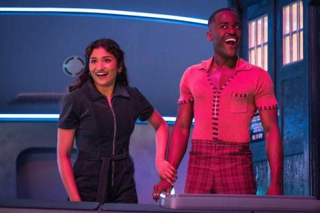 Belinda Chandra and Ncuti Gatwa in Doctor Who.