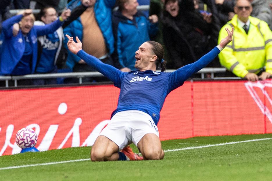 Jack Grealish celebrating a goal for Everton FC.