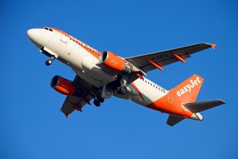 EasyJet Airbus A319-111 taking off.