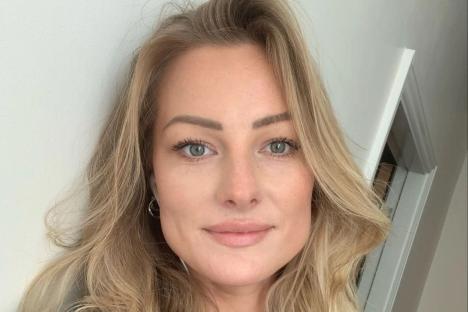 Parents of parachutist who died in apparent suicide pay tribute to ‘brilliant, beautiful’ daughter