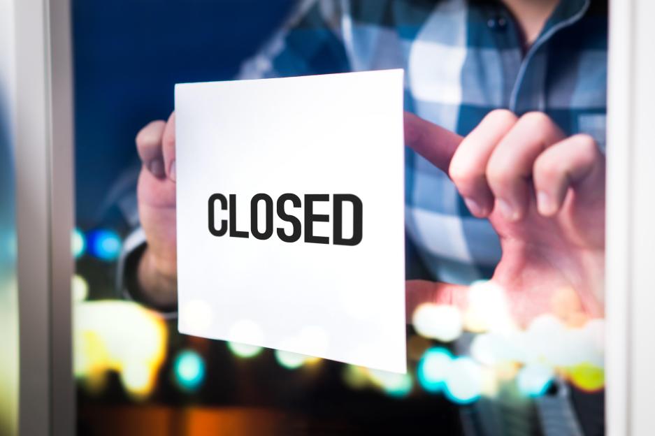 Huge chain with over 500 shops launches massive closing down sale as shoppers say ‘its another nail in the coffin’