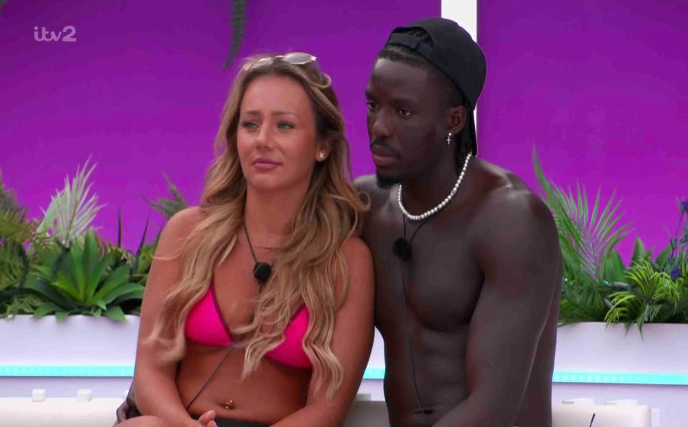 Love Island contestants Shakira and Harry.