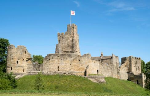 Medieval English castle ‘that attracts visitors from across the world’ shuts in ‘massive blow’ to market town