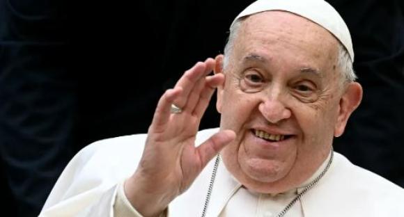 Pope Francis dies aged 88 after double pneumonia health battle as world’s 1.4billion Catholics are plunged into mourning