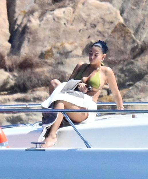 Jude Bellingham and his girlfriend on a yacht in Sardinia.