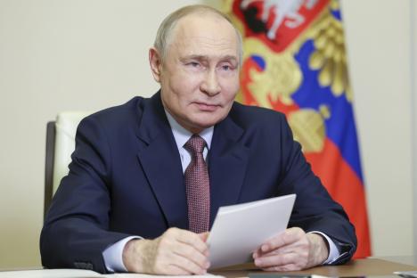 Vladimir Putin at an Orthodox Easter service.