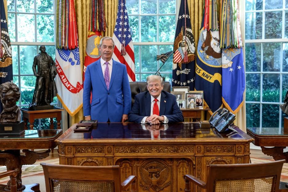 Nigel Farage shares picture alongside Donald Trump in Oval Office – after Reform leader gives evidence to US Congress