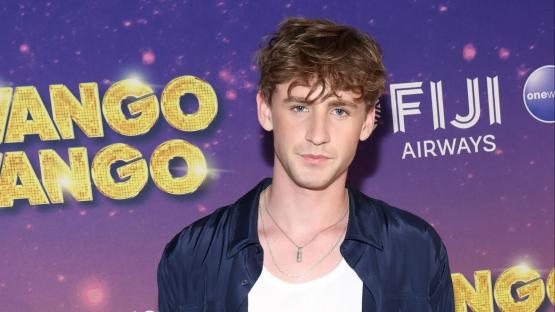 Nepo baby with Hollywood star parent defends landing first record deal – can you guess who his famous comedian dad is?