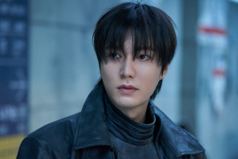 Lee Min Ho Transforms Into A Novel Protagonist With A Regression Ability In New Film “Omniscient Reader”