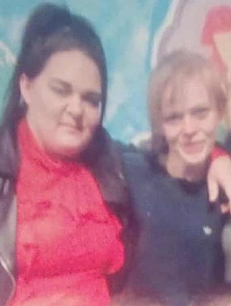 Shannon Ashley (right) and her sister Paige Roberts.