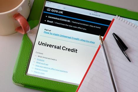 Major Universal Credit change launching in DAYS giving 1.2million households a £420 pay rise