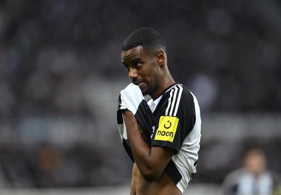 Alexander Isak of Newcastle United reacts during a soccer match.