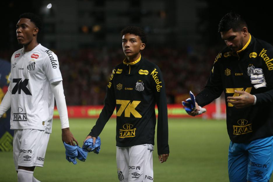 Chelsea and Liverpool battling for 15-year-old South American wonderkid while Reds also monitor Robinho’s SON