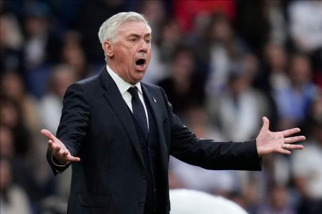 Carlo Ancelotti, Real Madrid CF head coach, gesturing during a La Liga match.