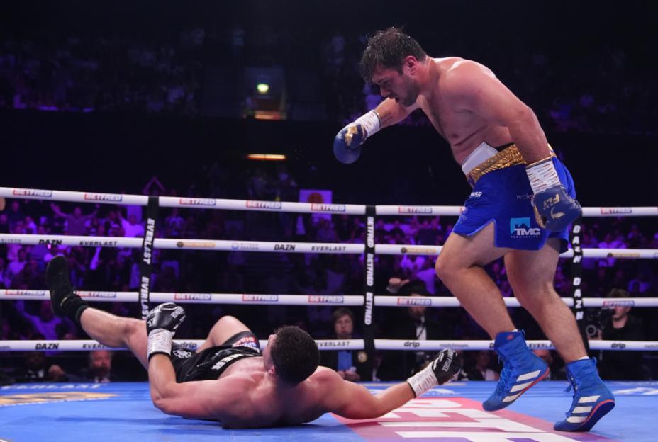 Dave Allen Takes on Arslanbek Makhmudov: Everything You Need to Know About the Fight Date, Start Time, Live Stream, TV Channel, and Full Card for the White Rhino's Comeback!