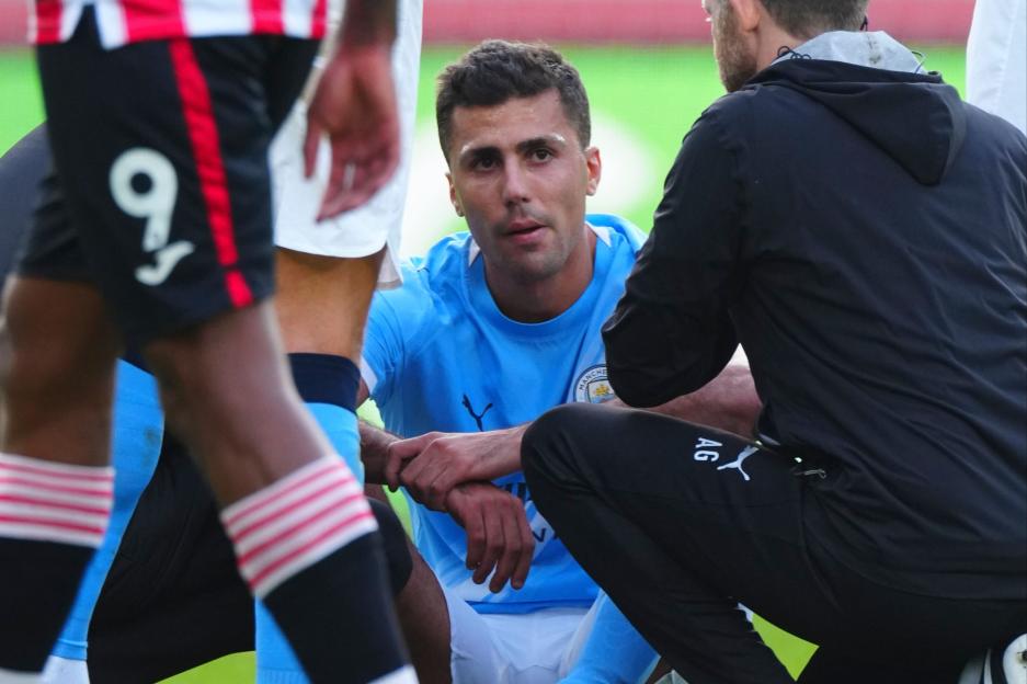 Rodri's Early Exit Against Brentford Leaves Man City Reeling in Title Race