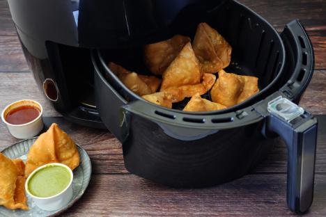 Major supermarket selling air fryer for bargain price of £13.75 – more than £60 off the Ninja version