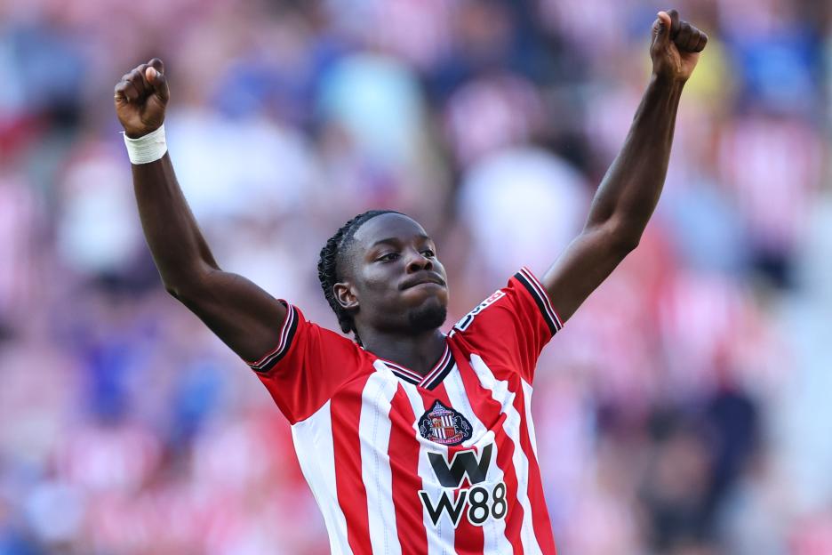Eliezer Mayenda of Sunderland celebrating during a soccer match.