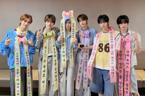 Watch: TWS Takes 5th Win For “Countdown!” On “Music Core”; Performances By TXT, KATSEYE, MEOVV, And More
