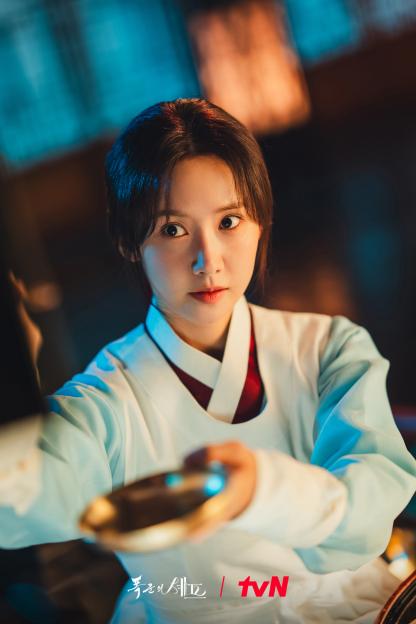 Lim-yoona-3-1