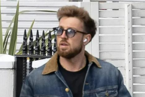Sam Thompson looks downcast as he’s seen for first time after ex Zara McDermott and Louis Tomlinson hold hands
