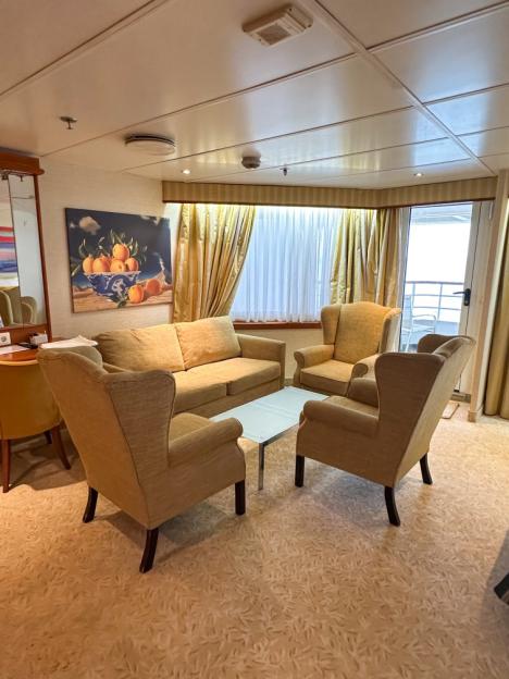 Story from Jam Press (Lifetime Cruise Living) Pictured: Inside the Ville Vie Odyssey cruise ship. Luxury cruise offers ¿unlimited stay¿ so guests can LIVE at sea for ¿260,000 A luxury cruise company is offering an ¿unlimited stay¿ so guests can live at sea for as little as ¿263,536 (49,999). Ville Vie Residences lets people retire into a life of luxury - and gives them the opportunity to travel to over 400 destinations in 147 countries. Buyers of the Endless Horizons package can enjoy an all-inclusive experience, with food, drink and internet included. And the lifetime guarantee offers unlimited use, meaning guests are able to stay on board as frequently as they like, as reported by Luxury Travel Daily. The ship docks at different ports for more than five days at a time, allowing residents to explore exotic locations instead of travelling just from port to port. There are various different tiers of packages for life aboard the Ville Vie Odyssey. The Ocean View Villa package starts at ¿263,536 (49,999) for a solo occupant, and ¿451,588 (99,999) if you want to travel as a couple. The premium package, called Our Suites, starts at ¿940,828 (.24m) for someone travelling by themselves, and ¿1.3m (.74m) for a double. Included in that cost is ¿a luxurious queen-size bed, a large en-suite bathroom, and premium toiletries¿. The suite package serves as a home on the ocean, providing a dedicated workspace and 24/7 cabin service. For another ¿37,632 (0,000), residents can buy Ville Vie¿s Endless Horizons Unleashed package, which includes medical care, access to the ship's spa treatments, and nail and hair appointments. ENDS