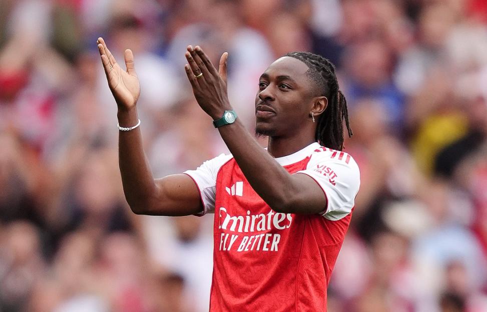 Soccer-arsenal-17443598jpg-js1017996638