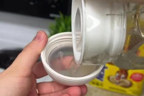 Genius bottle trick that soothes teething babies goes viral & it’s what first time mums say they wish they knew before