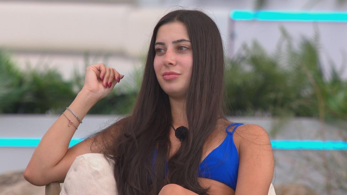 Yasmin from Love Island season 12.
